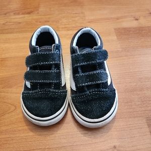 Toddler Vans Shoes (Size 5.5)